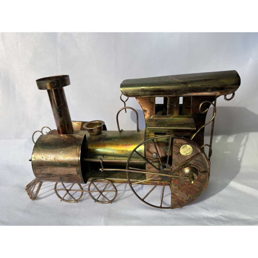 Vintage Berkeley Designs copper and tin steam locomotive music box, Works!